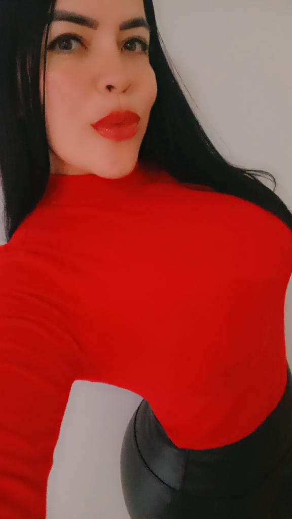 647789924: Chica busca chico en Zaragoza