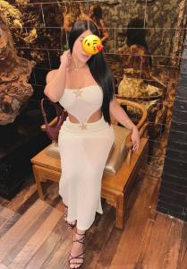 600415117: Chica busca chico en Gerona