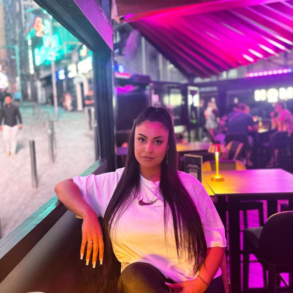 Chica busca chico en Castellón: 