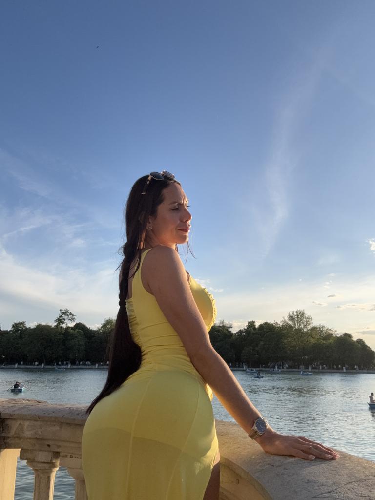 671874095: Travesti en La Coruña