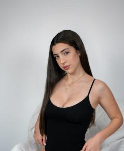 632345382: Chica busca chico en León