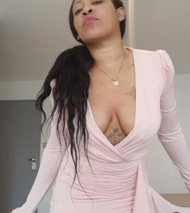 631881953: Chica busca chico en Zaragoza