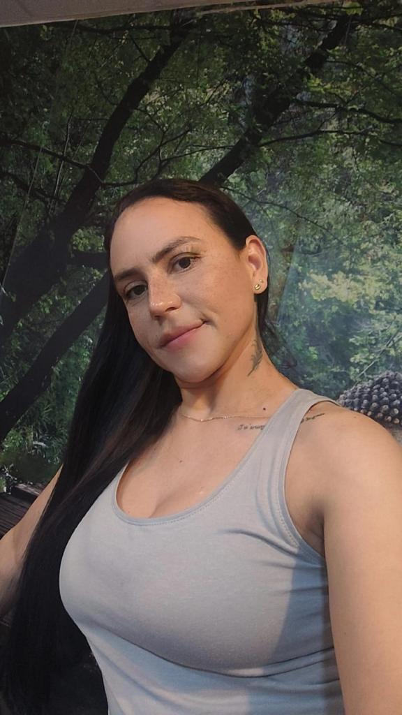 604242770: Chica busca chico en Guipúzcoa