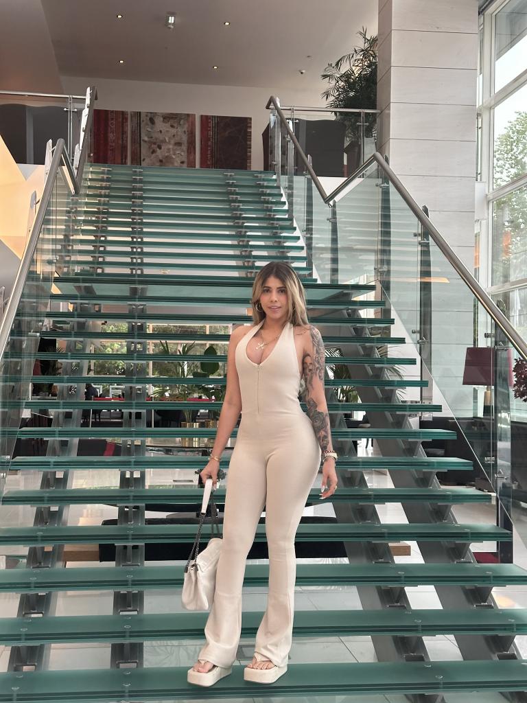 Chica busca chico en Granada: 