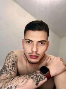 624048920: Chico busca chica en Zaragoza