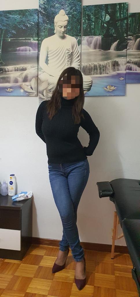 634433497: Chica busca chico en La Coruña
