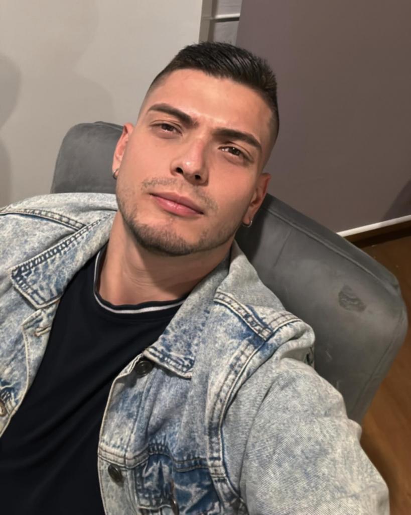 Chico busca chica en Zaragoza: 