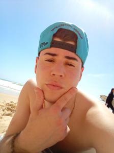 697695860: Chico busca chica en León