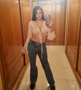 Chica busca chico en Ibiza: 