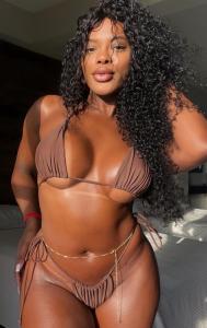 Chica busca chico en Huesca: 