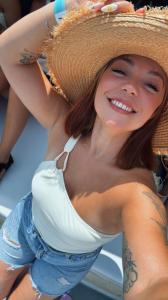 Chica busca chico en Cádiz: 