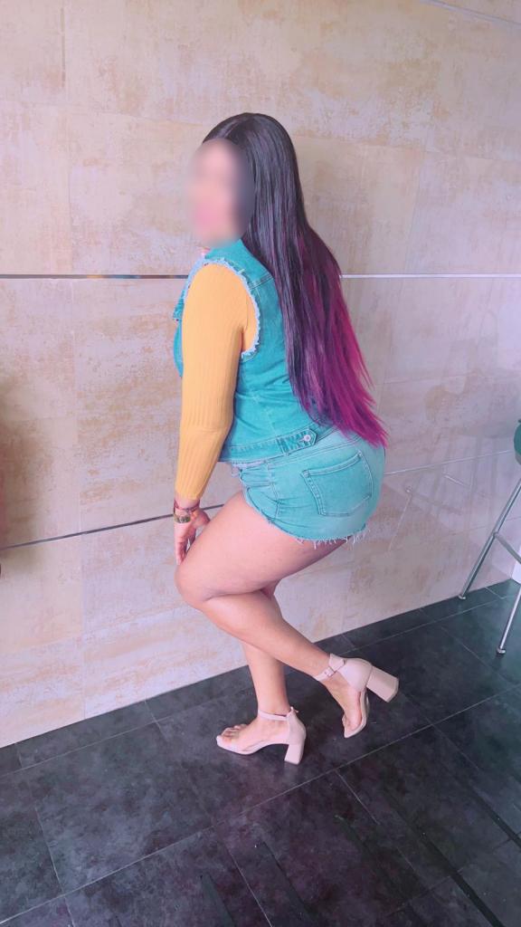 Chica busca chico en Pontevedra: 