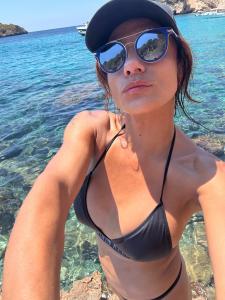 676960291: Chica busca chico en Menorca