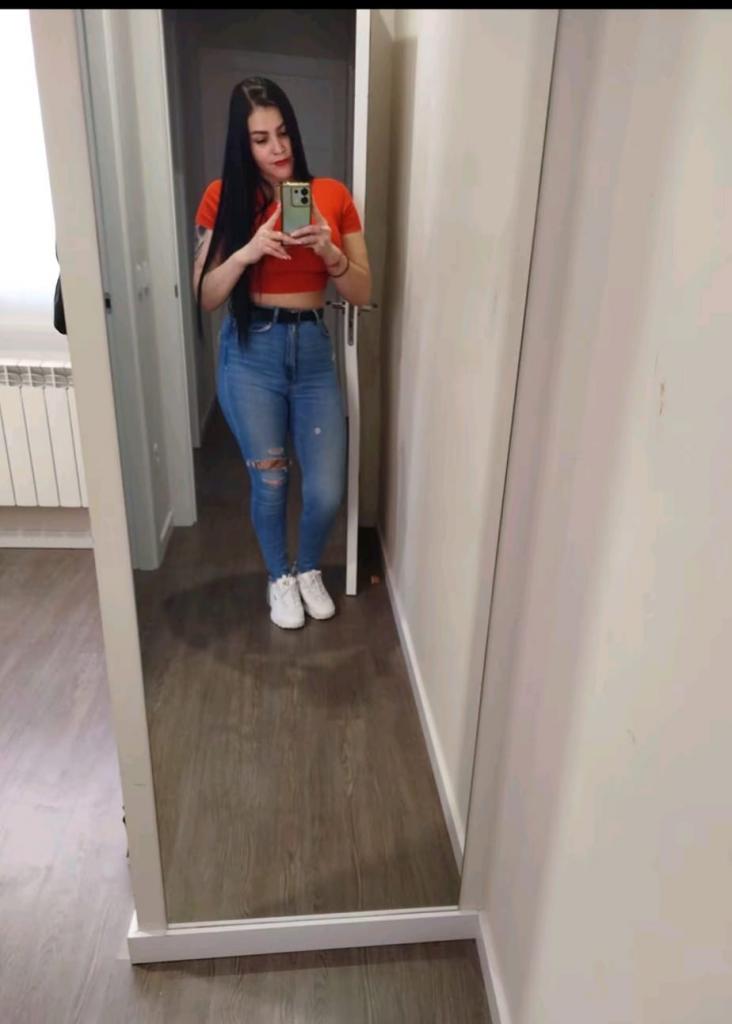 Chica busca chico en Sevilla: 