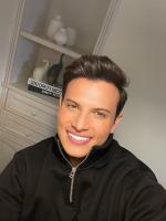 692972990: Chico busca chica en Valencia