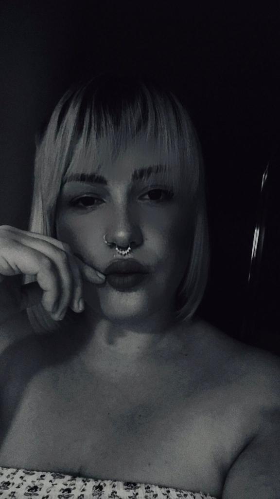 651121924: Chica busca chico en Pontevedra