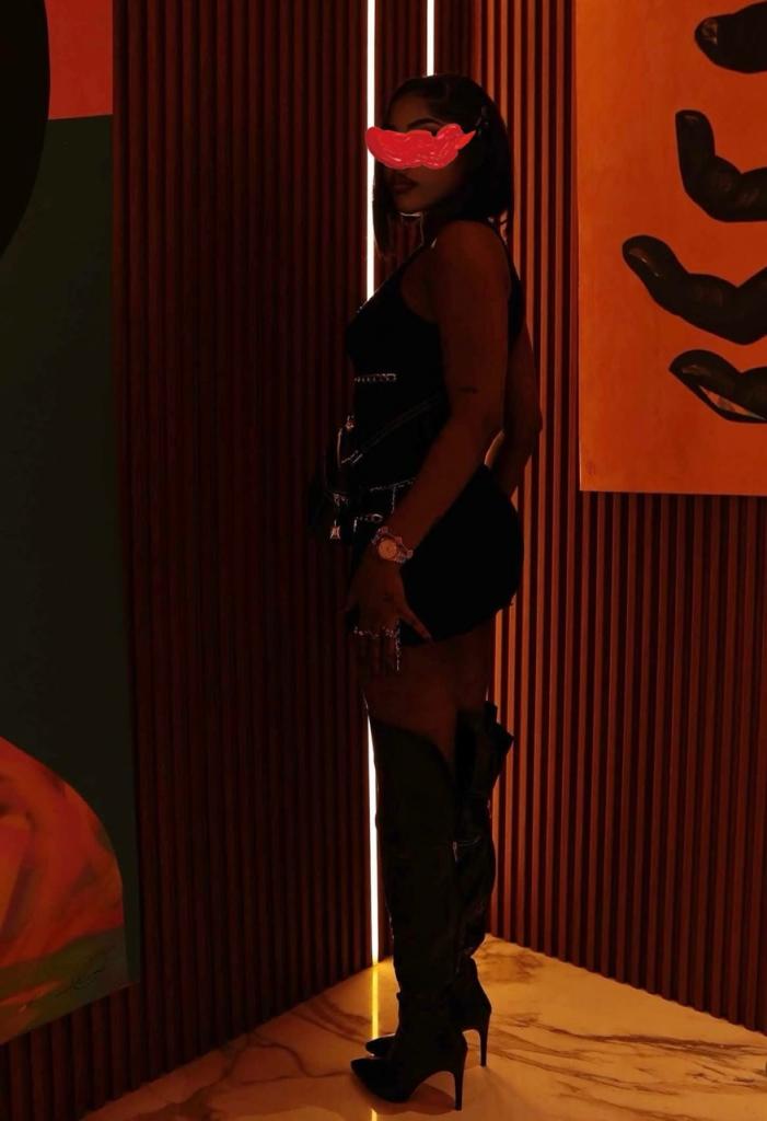 Chica busca chico en Tenerife: 