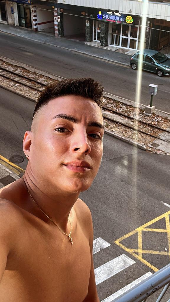 Chico busca chica en Mallorca: 