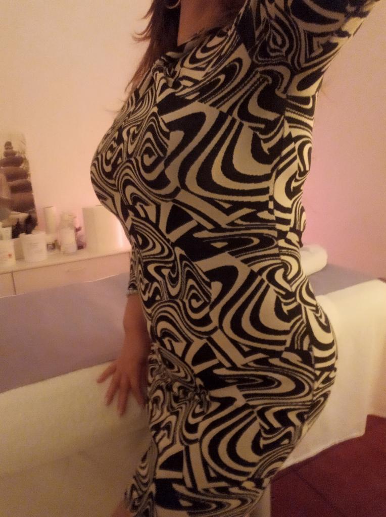 681294453: Chica busca chico en Málaga