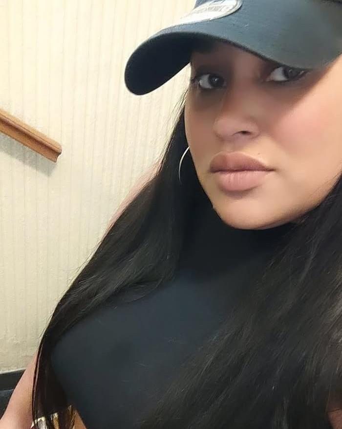 Chica busca chico en Sevilla: 