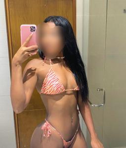 641725483: Chica busca chico en Madrid