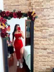 672535011: Chica busca chico en Gerona