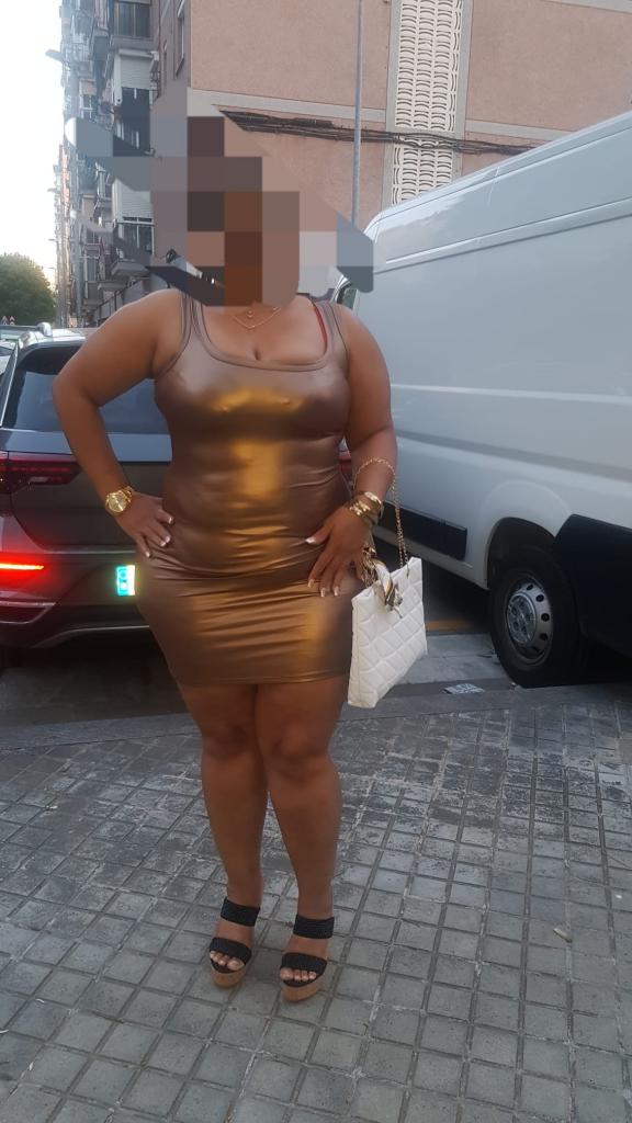 624507667: Chica busca chico en Gerona