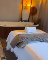 681294453: Chica busca chico en Málaga