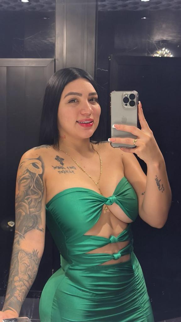 611214898: Chica busca chico en Navarra