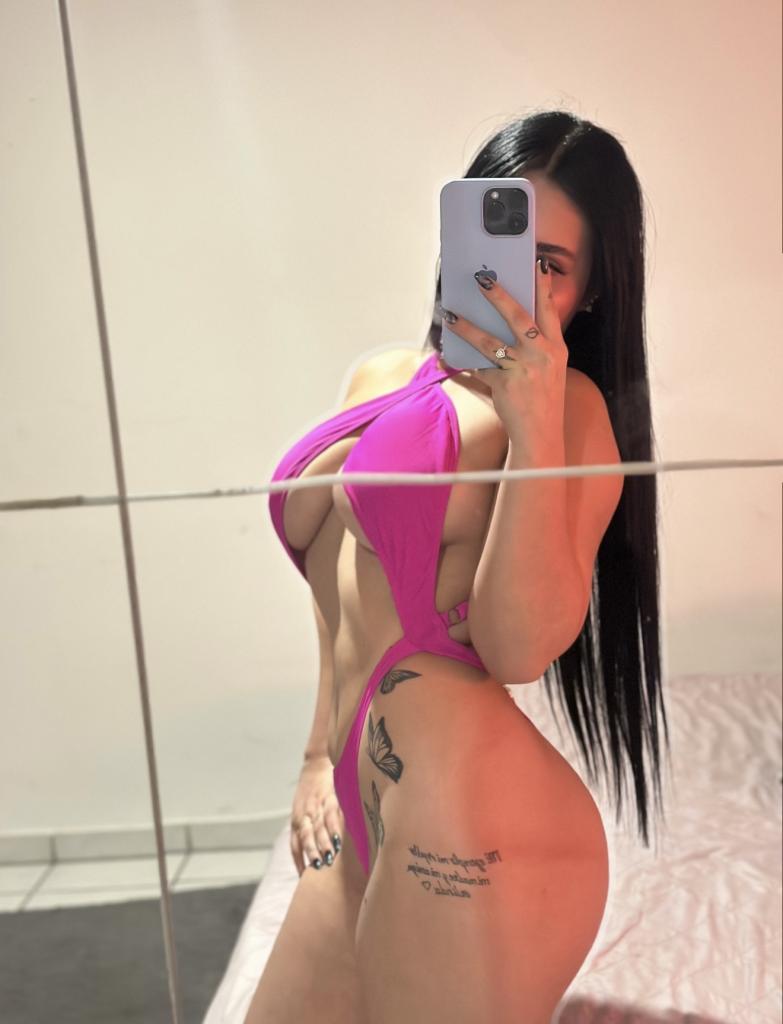 Chica busca chico en Cádiz: 