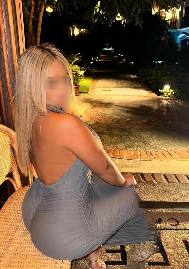 Chica busca chico en Cádiz: 