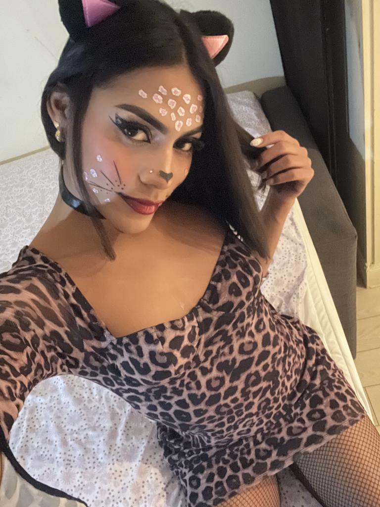 677470638: Travesti en Madrid