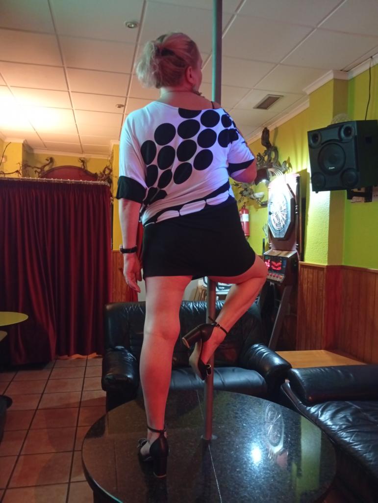 Chica busca chico en Alicante: 