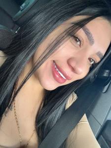 611214898: Chica busca chico en Navarra