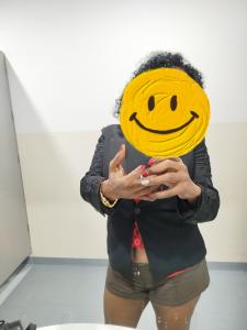 617227143: Chica busca chico en Orense