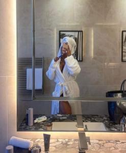 Chica busca chico en Barcelona: 