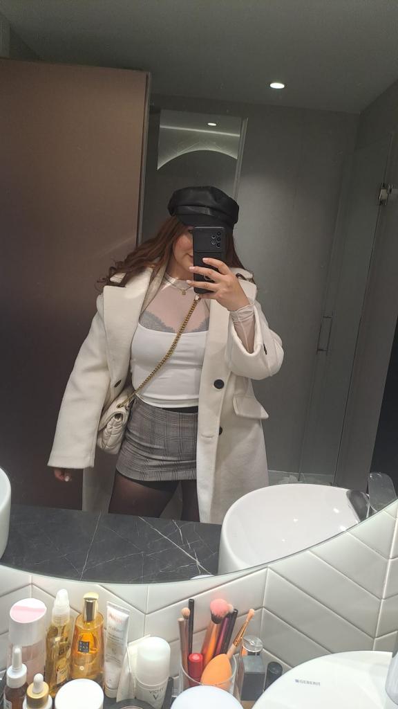 Chica busca chico en Almería: 