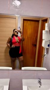 Chica busca chico en Cádiz: 